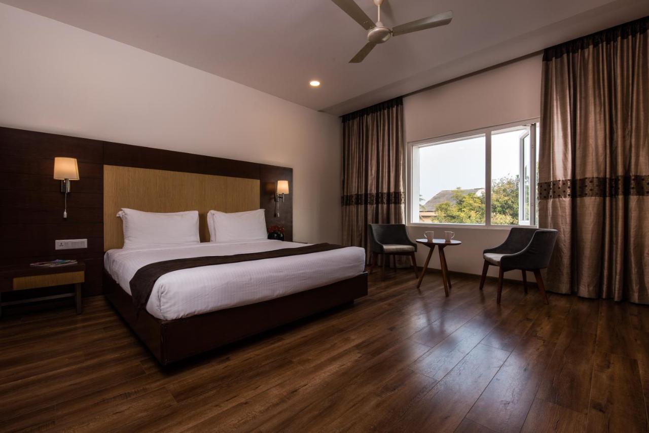 Hotel Aadrika Чикмагалур Экстерьер фото